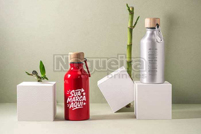 Squeeze Alumínio 400ml Reciclado com Tampa de Bambu e Mosquetão Personalizado