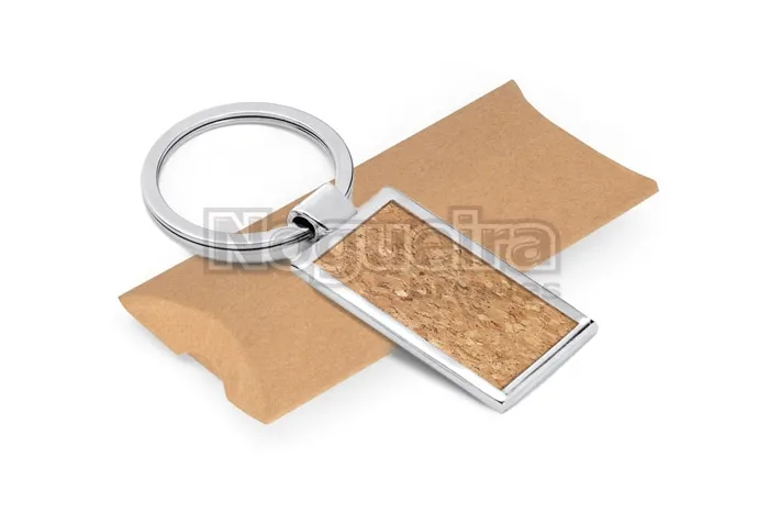 Chaveiro de Metal com Detalhe em Cortiça Personalizado